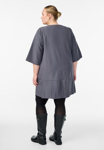 Короткое платье