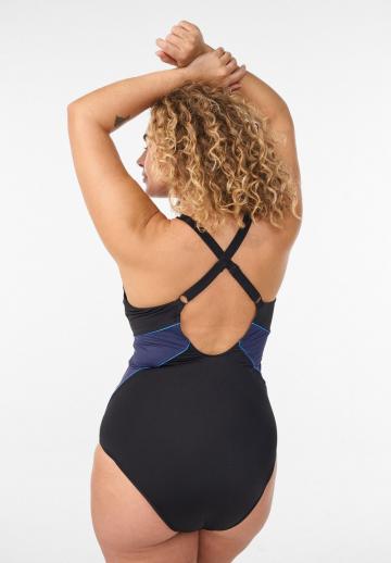 Слитный купальник