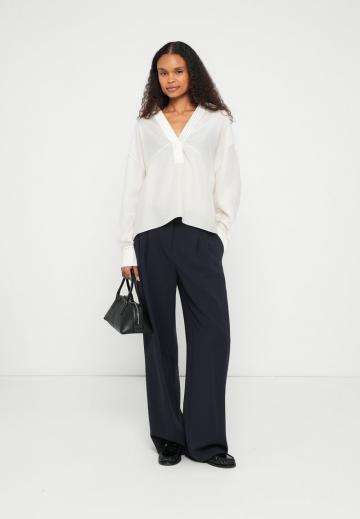 Шелковая блузка