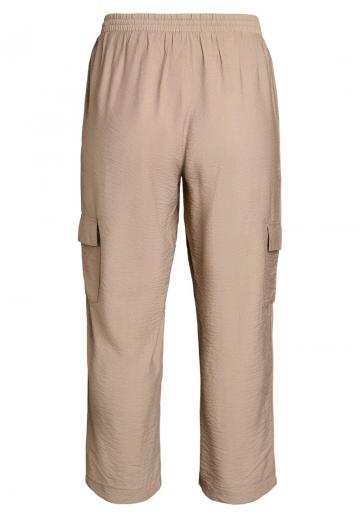Брюки с накладными карманами