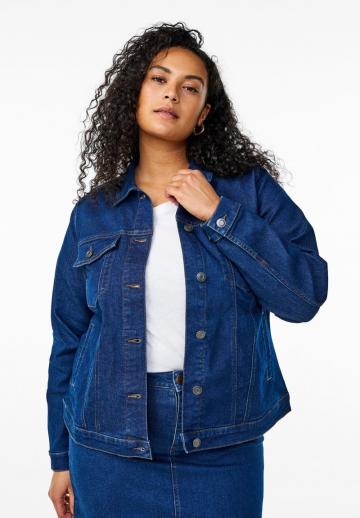 Джинсовая куртка