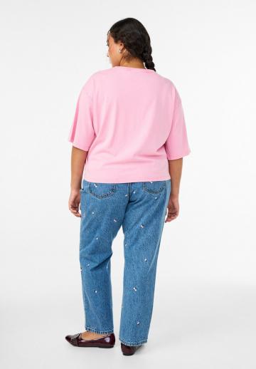 Прямые джинсы