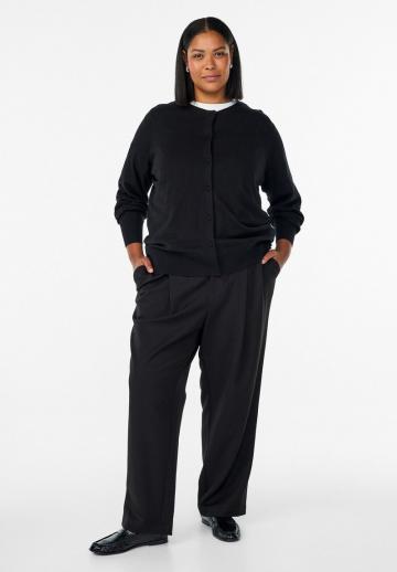 Вязаный жилет