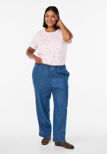 Прямые джинсы