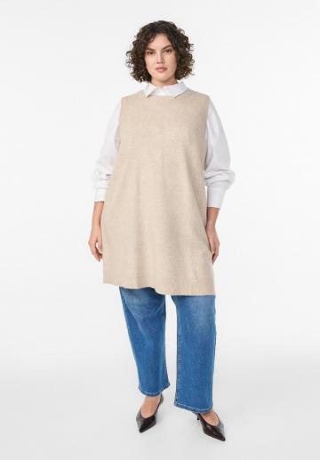 Вязаное платье