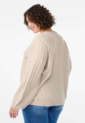 Вязаный жилет