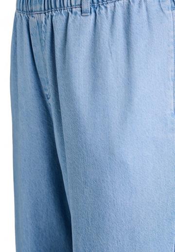 Свободные джинсы