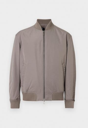 Куртка бомбер