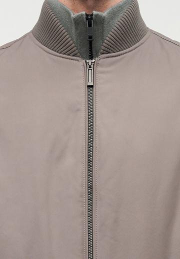 Куртка бомбер