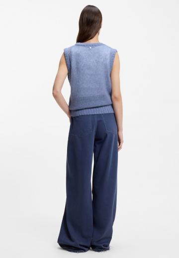 Пуловер без рукавов