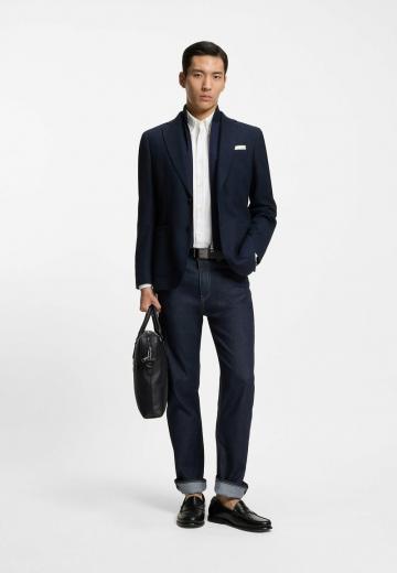 Прямые джинсы