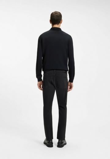 Узкие джинсы