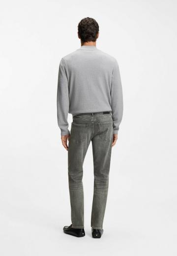 Узкие джинсы