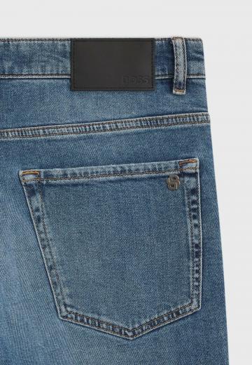 Прямые джинсы