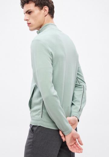 Вязаная кофта