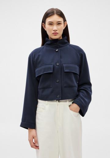 Короткая куртка