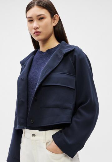 Короткая куртка