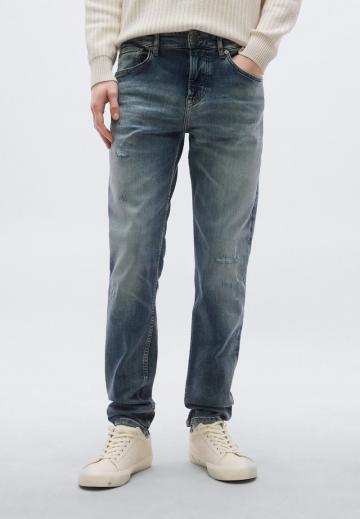 Узкие джинсы