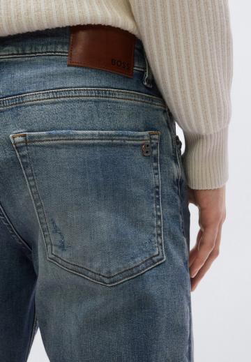 Узкие джинсы