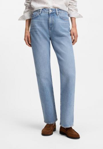 Прямые джинсы