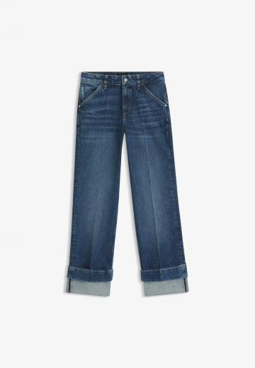 Прямые джинсы