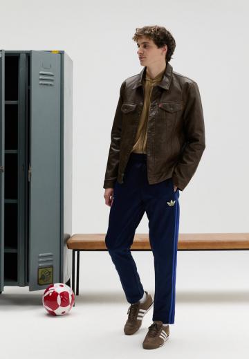 Спортивные штаны