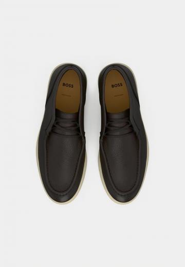 Ботинки на шнуровке