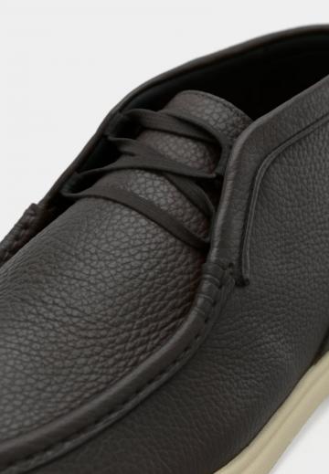 Ботинки на шнуровке