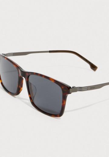 Солнечные очки