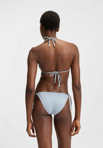 Треугольное бикини