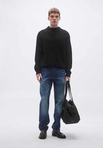 Прямые джинсы