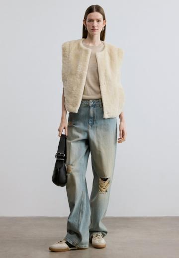 Пуховой жилет