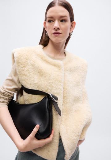 Пуховой жилет