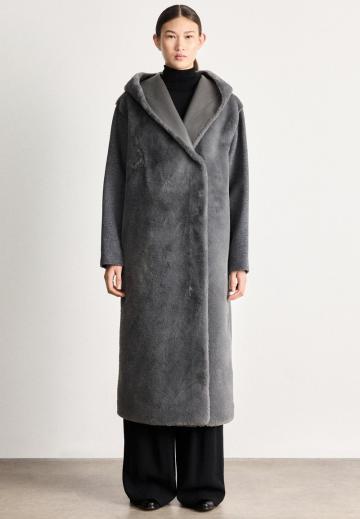 Пальто из искусственной кожи