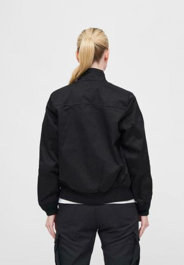 Куртка с накладнымит карманами