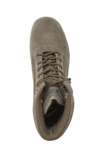 Походные ботинки