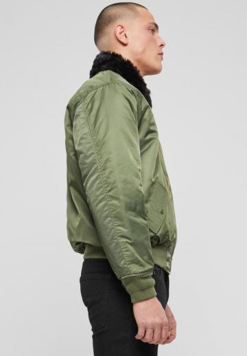 Зимняя куртка