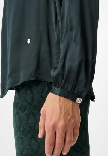 Атласная блузка