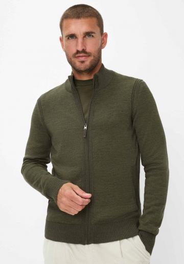 Вязаная кофта