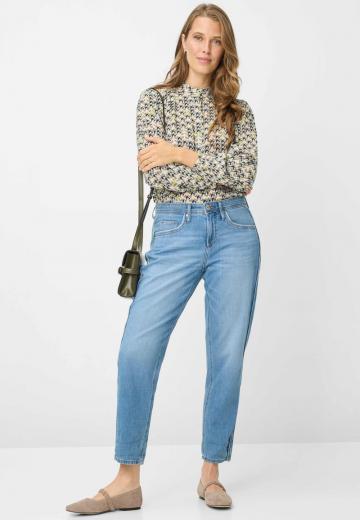 Короткие джинсы