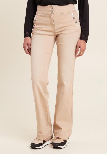 Клешеные брюки