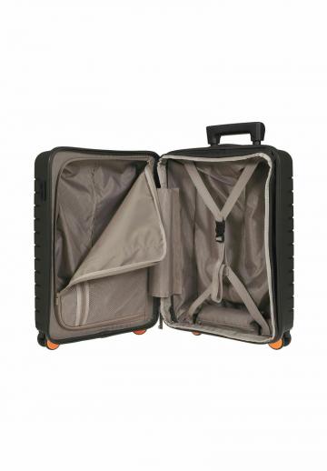 Чемодан на колесах