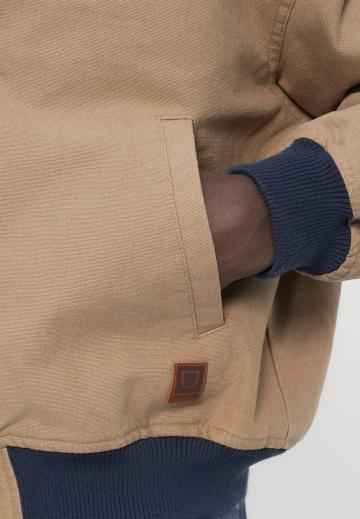 Куртка бомбер