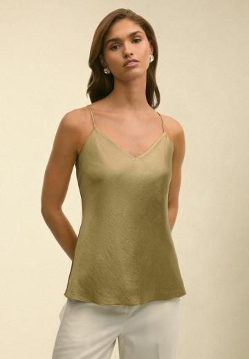 Топ на бретельках