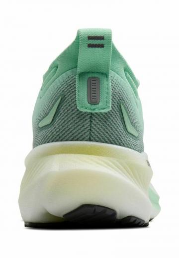 Беговые кроссовки