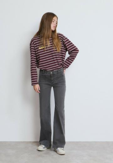 Клешеные джинсы