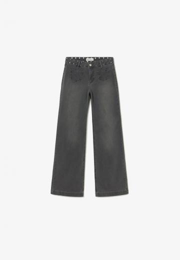 Клешеные джинсы