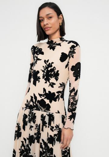 Длинное платье