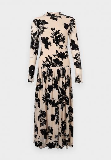 Длинное платье