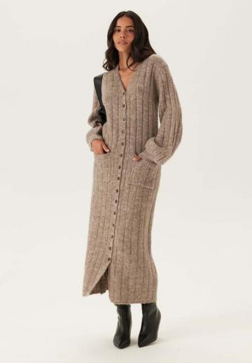 Вязаное платье